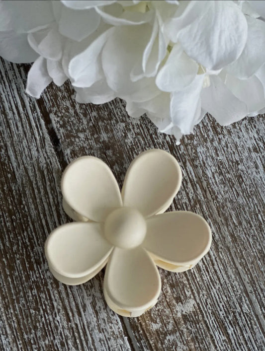 Cream FlowerClaw Clip